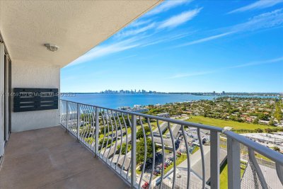 Comprar apartamento en Grandview Palace 2404