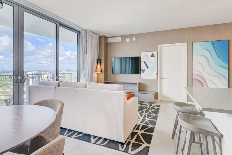 Apartment for rent at Hyde Beach House R2106