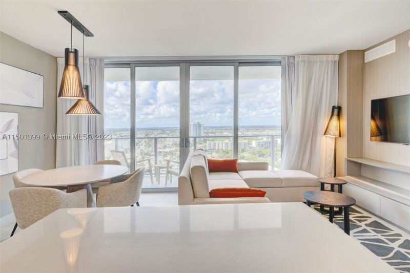 Apartment for rent at Hyde Beach House R2106