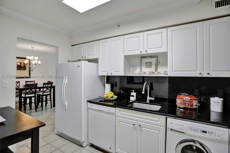 Property photo # 9