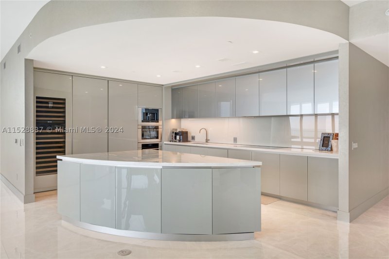 Condo for sale at Residences by Armani / Casa 2000
