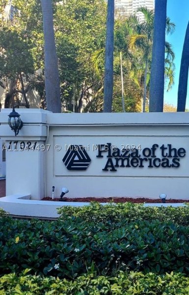 Comprar apartamento en Plaza of the Americas 318