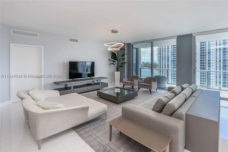 Comprar apartamento en Marina Palms Yacht Club 1201