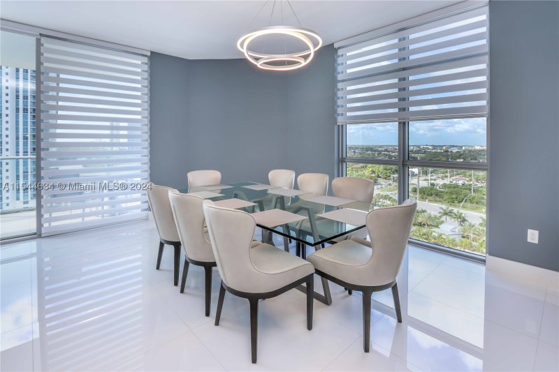 Comprar apartamento en Marina Palms Yacht Club 1201