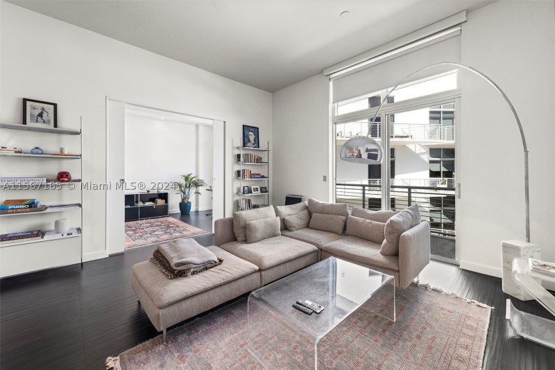 Condo for sale at The Meridian Lofts 517