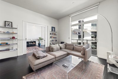 Comprar apartamento en The Meridian Lofts 517