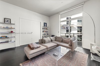 Comprar apartamento en The Meridian Lofts 517