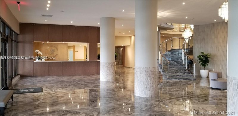 Comprar apartamento en Carriage House Miami Beach 410