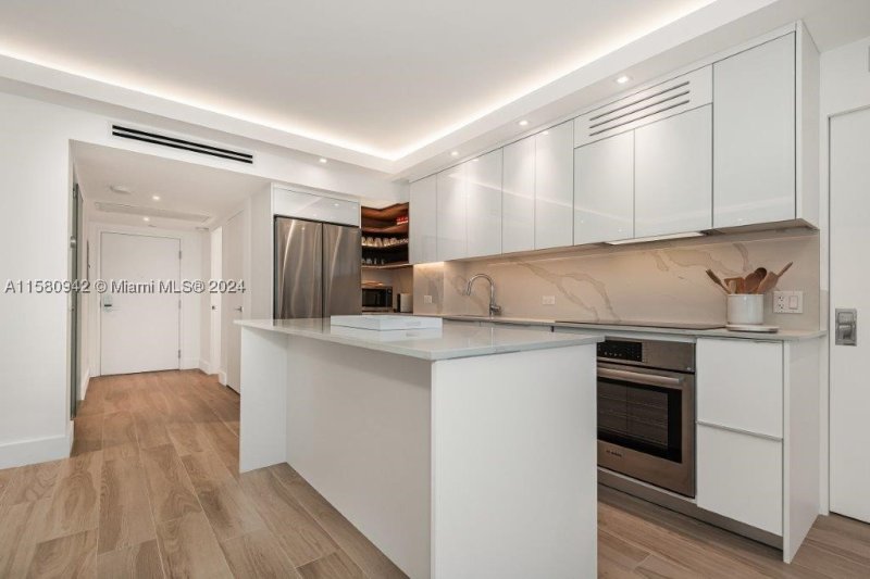 Comprar apartamento en Roney Palace 837