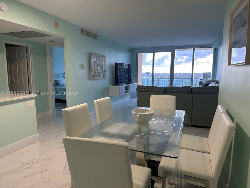 Apartment for rent at The Wave Condo 1530