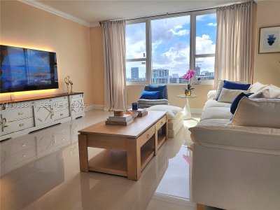 Aluguel de apartamento no Alexander Towers 1105