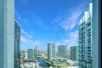 Comprar apartamento no 500 Brickell West Tower 3401