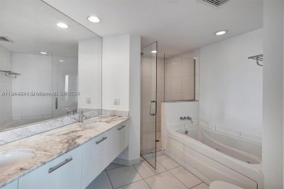 Comprar apartamento no 500 Brickell West Tower 3401