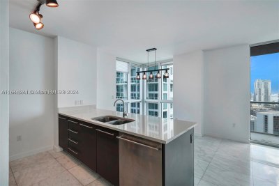 Comprar apartamento no 500 Brickell West Tower 3401