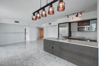 Comprar apartamento no 500 Brickell West Tower 3401