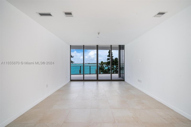 Comprar apartamento en Onda Bay Harbor Islands 202