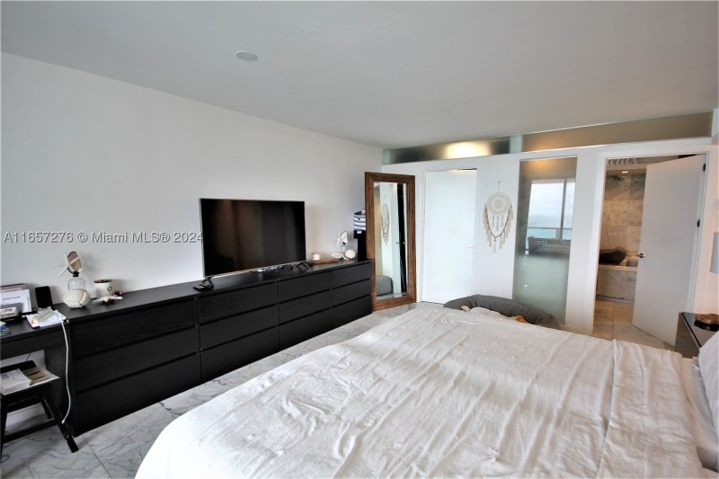 Apartment for rent at Seacoast 5151 933