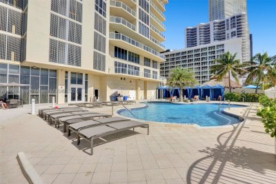 Alquiler de apartamento en La Perla 3105