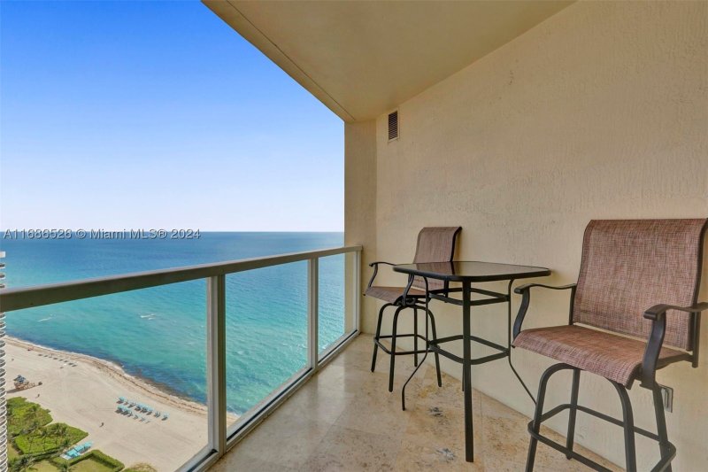Alquiler de apartamento en La Perla 3105