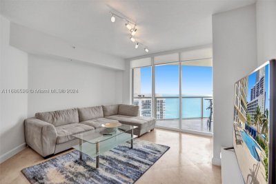 Alquiler de apartamento en La Perla 3105