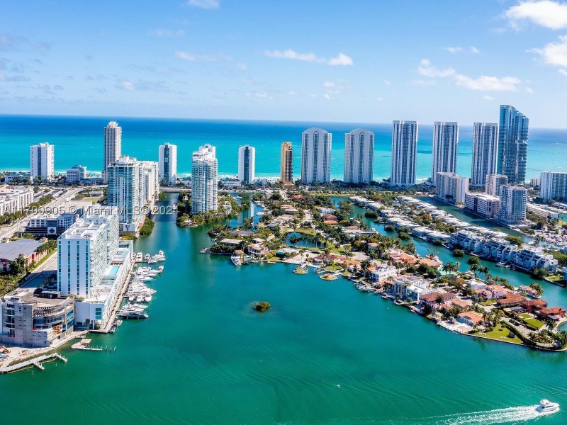 Condo for sale at 400 Sunny Isles