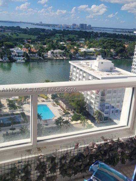 Condo for sale at Pavilion PH-9