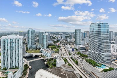 Comprar apartamento no Epic Miami 4912