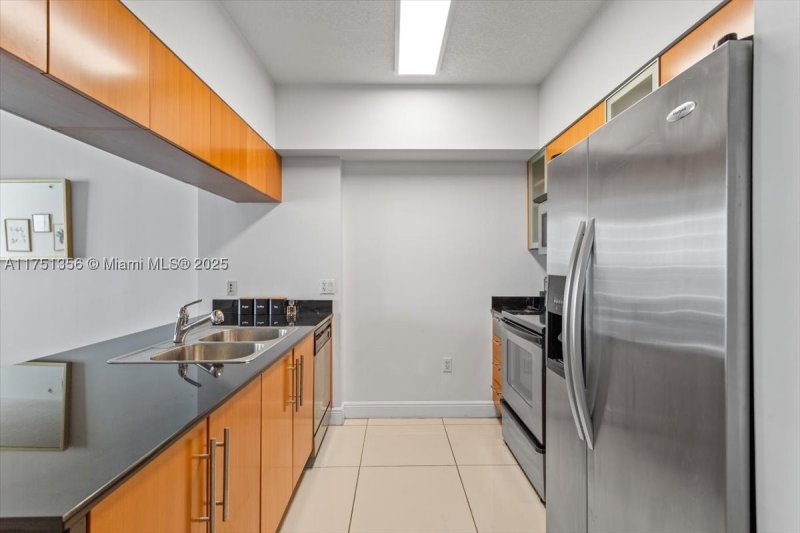 Condo for sale at Opera Tower 4809