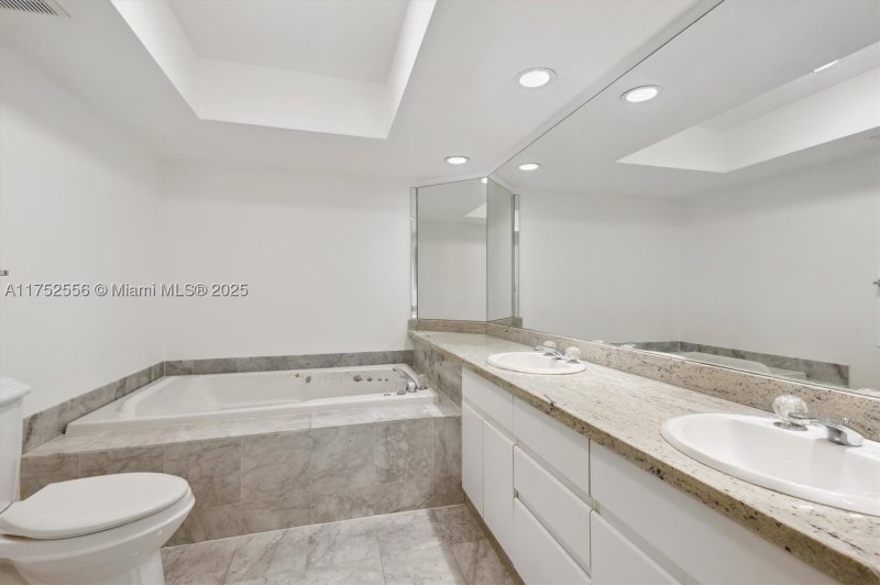 Comprar apartamento en Oceania 3 2035