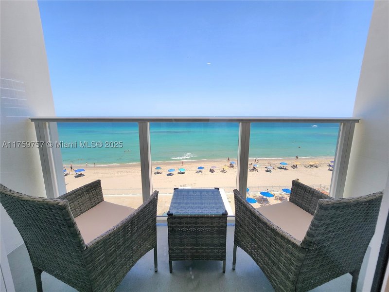 Apartment for rent at Alexander Towers 612