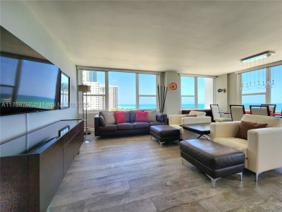 Aluguel de apartamento no Alexander Towers 612
