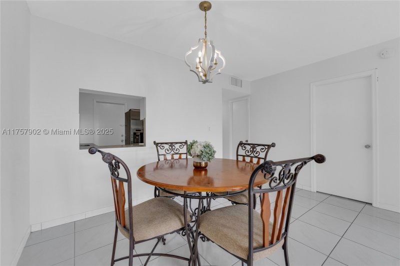 Condo for sale at Imperial Towers 827