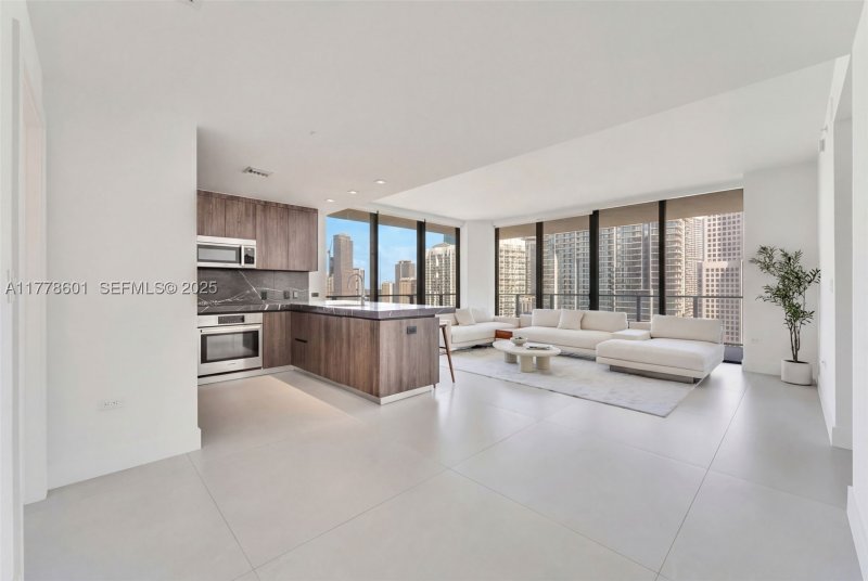 Condo for sale at Brickell City Centre Rise 2411