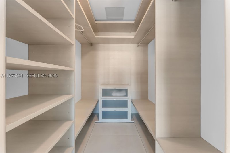 Condo for sale at Brickell City Centre Rise 2411