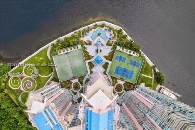 Comprar apartamento en Hidden Bay 610