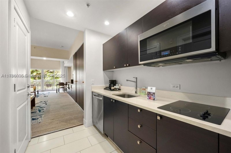 Condo for sale at The Blue Doral 115