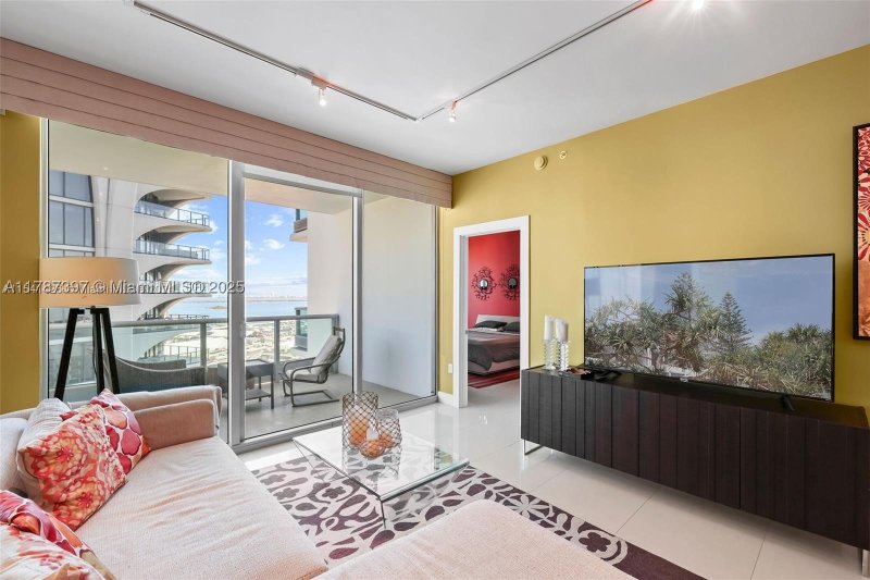 Condo for sale at 900 Biscayne 2410