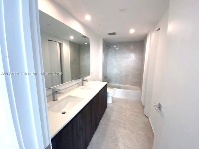 Comprar apartamento no Aria on The Bay 4905