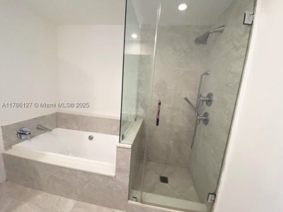 Comprar apartamento no Aria on The Bay 4905