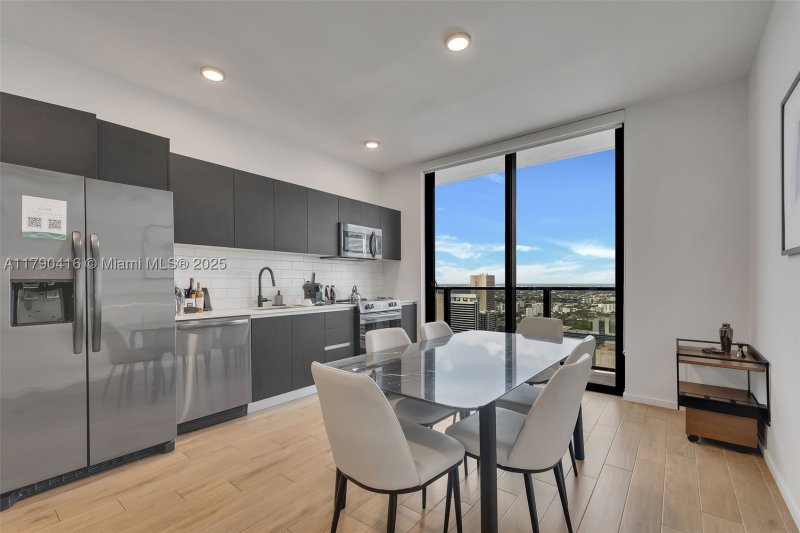 Condo for sale at The Elser Hotel and Residences 3901