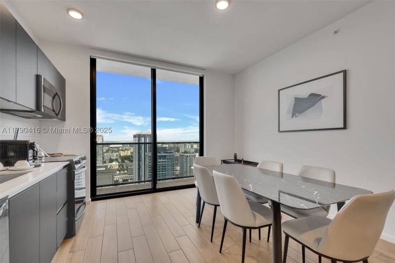 Condo for sale at The Elser Hotel and Residences 3901