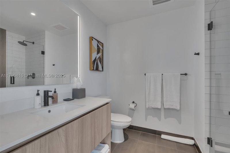 Condo for sale at The Elser Hotel and Residences 3901
