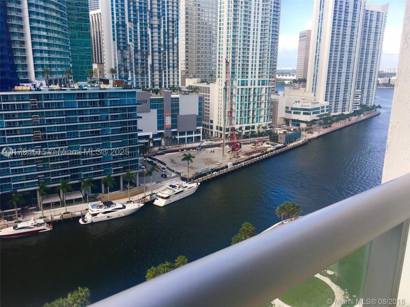 Condo for sale at Icon Brickell Viceroy 1903