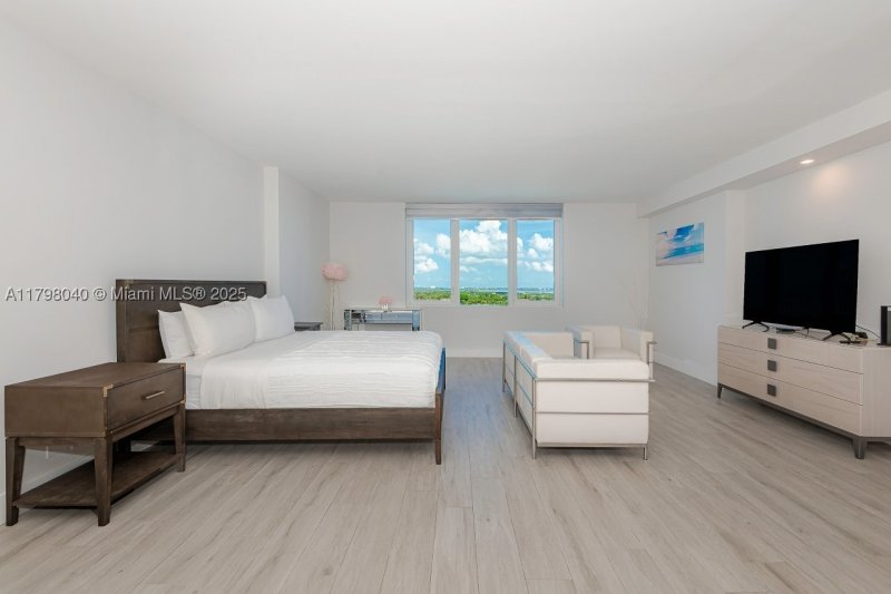 Comprar apartamento en Roney Palace 1531
