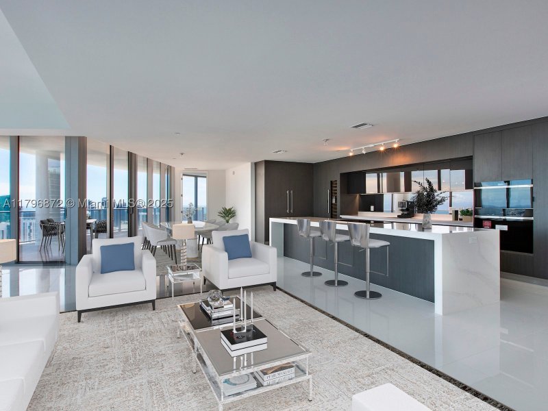 Condo for sale at Paramount Miami WorldCenter PH5011