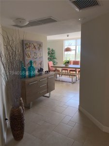 Comprar apartamento en Parker Dorado 716