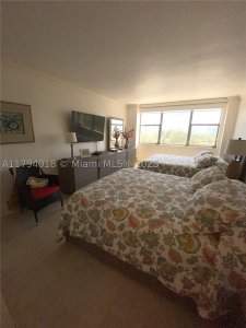 Comprar apartamento en Parker Dorado 716