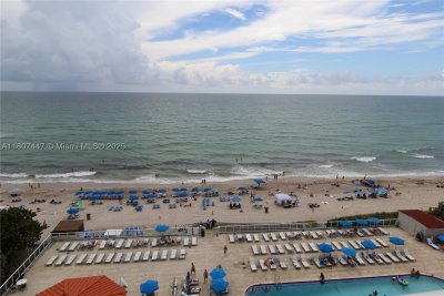 Comprar apartamento no Aventura Beach Club 714