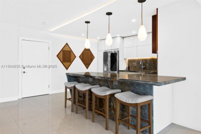 Comprar apartamento en Oxford Towers 1005