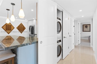 Comprar apartamento en Oxford Towers 1005